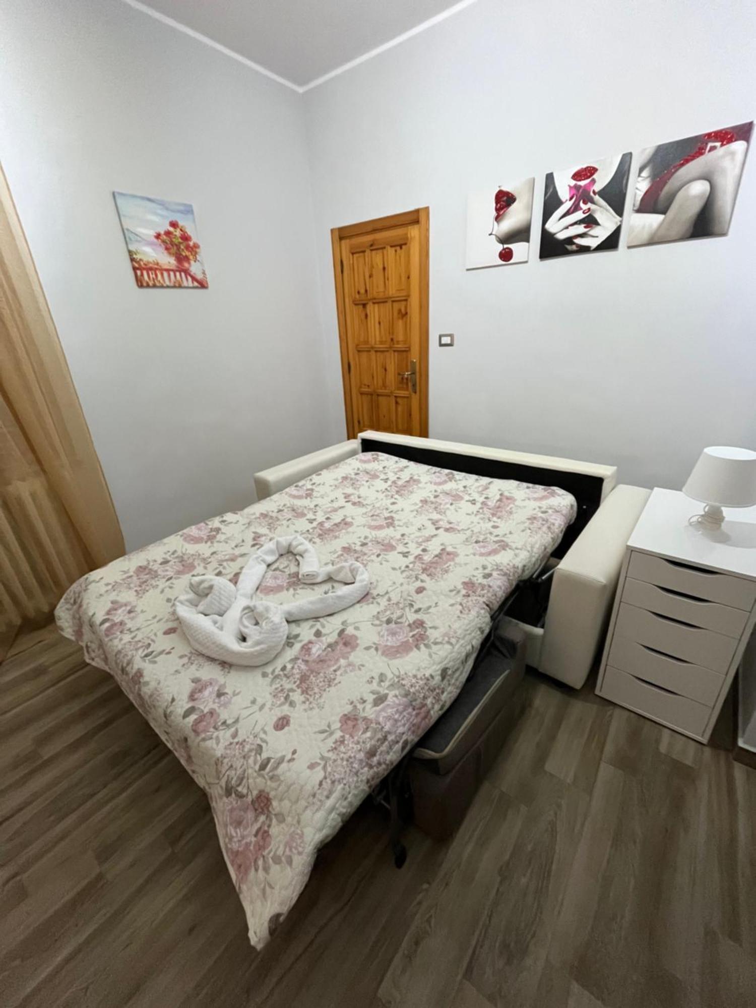 Bouganville Casa Vacanza Ambiente Climatizzato Con Wi Fi 皮内托 外观 照片