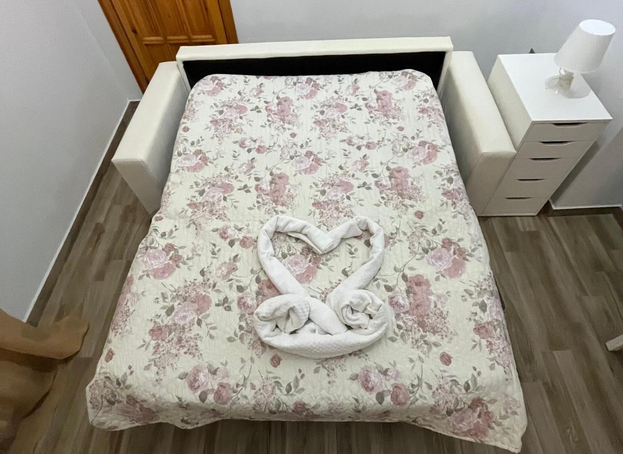 Bouganville Casa Vacanza Ambiente Climatizzato Con Wi Fi 皮内托 外观 照片